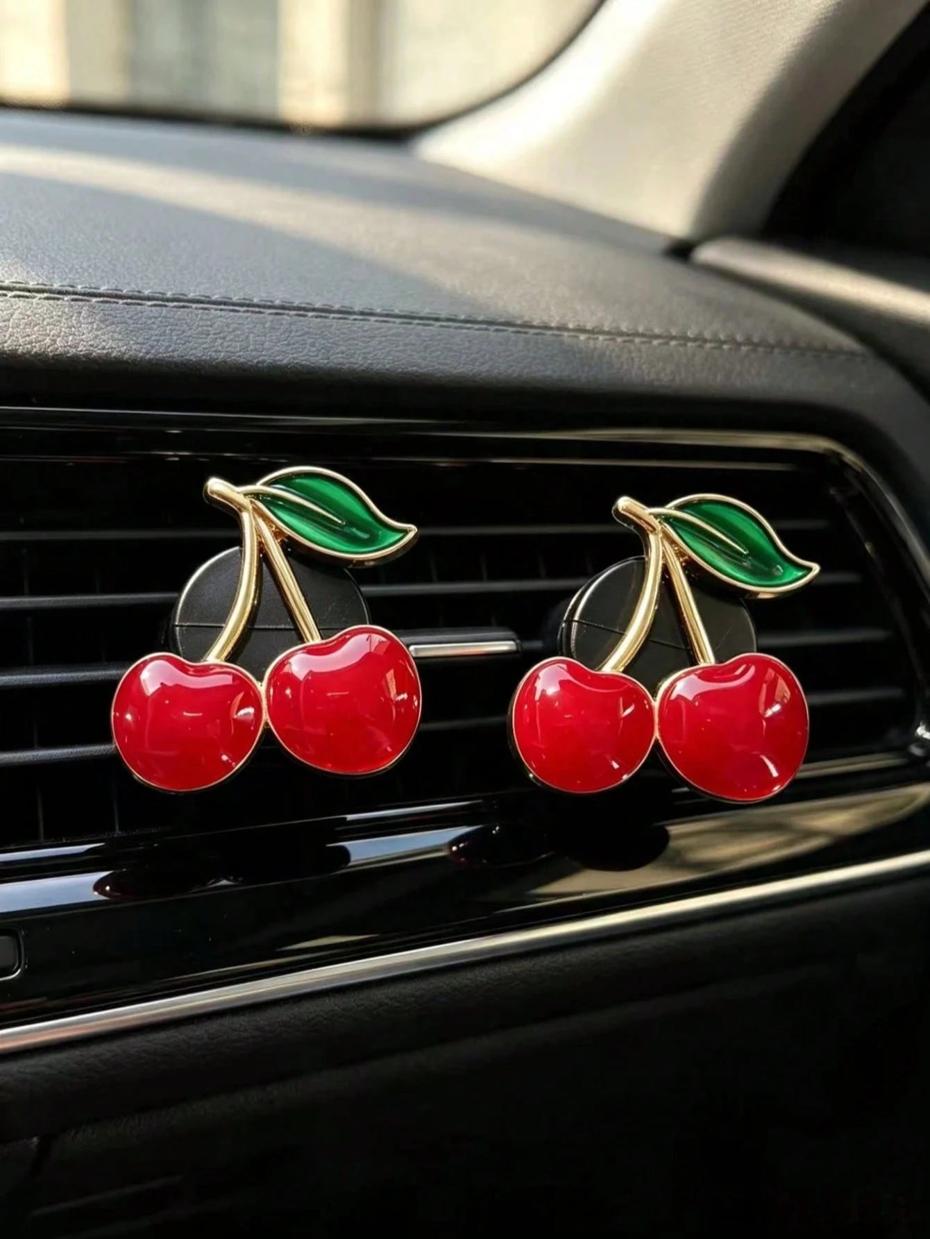 Rhinestone Cherry Double Heart Car Air Vent Aromatherapy Clip, Luxury Red Crystal Air Conditioner Fragrance Clip, Women's Car Decoration For Car Air Vent
