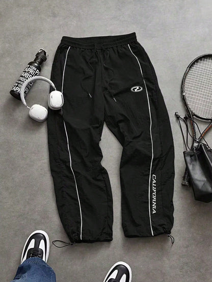 RISE LYT Men's Geometric Print Raglan Short Sleeve T-Shirt And Pants Sports Suit, Gym