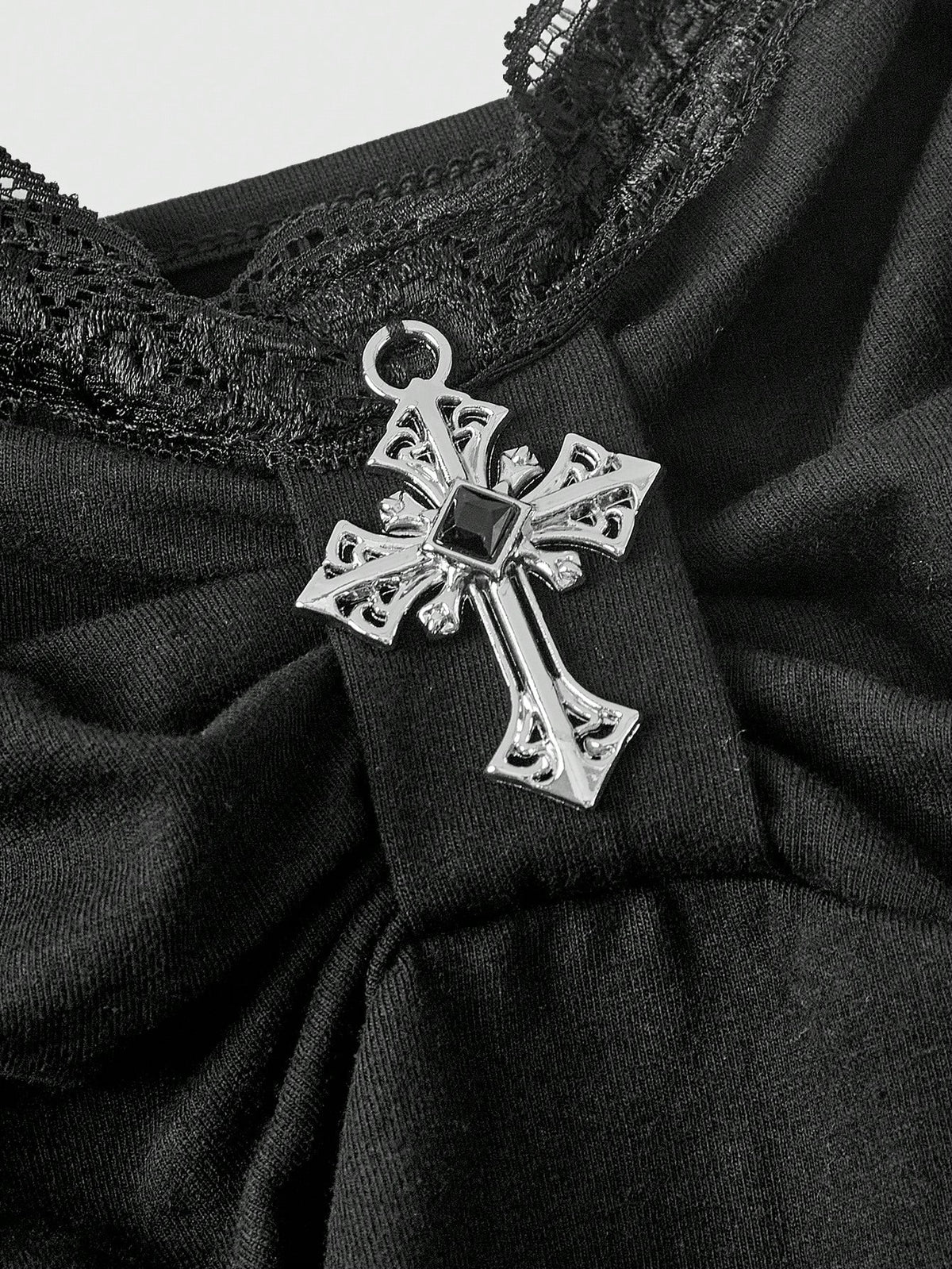 ROMWE Spring/Summer Carnival Party Casual Black Plus Size Gothic Cross Pendant Lace Splicing Ruched Camisole Camisole