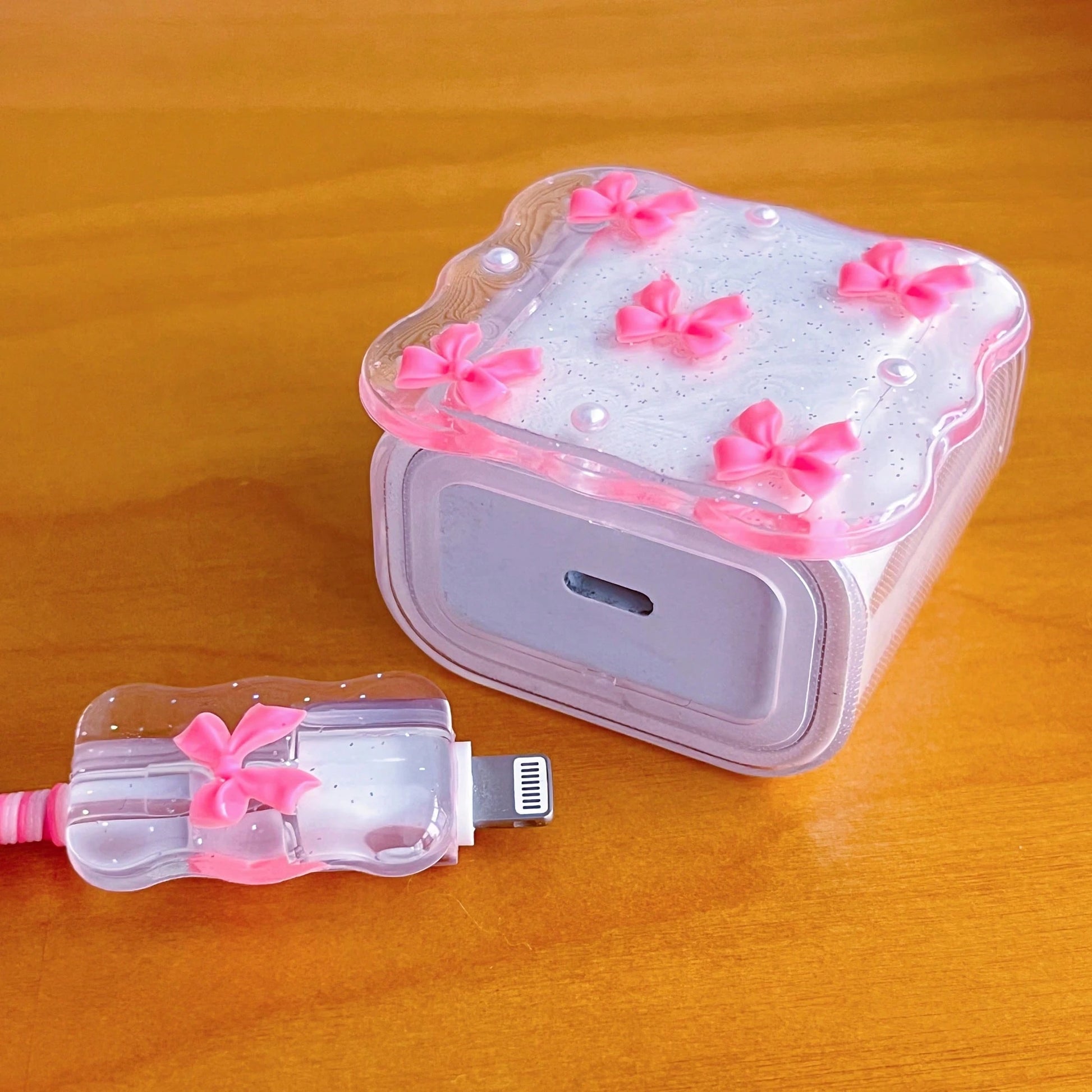 Rose Red Bow & White Pearl Flower Design Charging Cable Protector Set 20W/18W, Cable Protector Rope, Protective Shell, Compatible With Apple For IPhone, Great Gift Choice