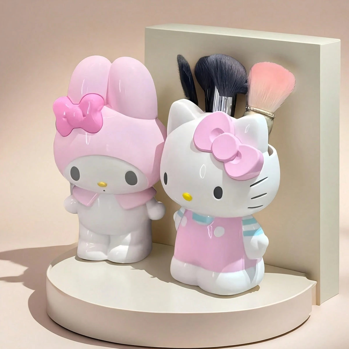 SANRIO Large Capacity 15-Slot Makeup Brush Holder, Featuring Hello Kitty And Melody Patterns, Cute Desktop Storage For Girls And Students, Perfect Gift!