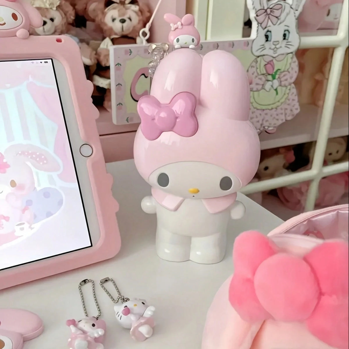SANRIO Large Capacity 15-Slot Makeup Brush Holder, Featuring Hello Kitty And Melody Patterns, Cute Desktop Storage For Girls And Students, Perfect Gift!