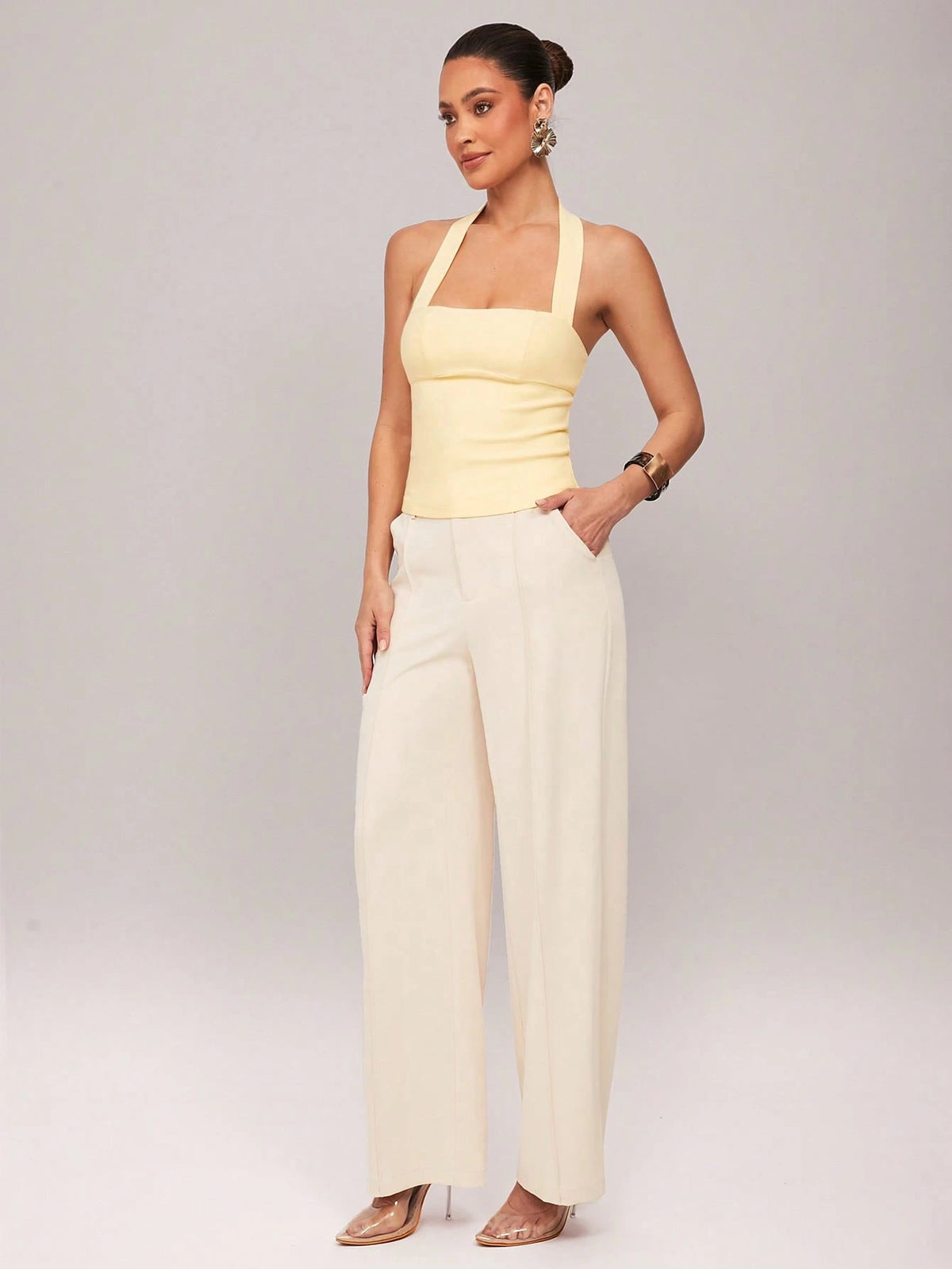 Silquee Women's Solid Color Ruffle Tights Crop Top, Fashionable Slim-Fit Halter Neck Camisole Office Vacation Commuter Pale Yellow Summer Minimalist Elegant