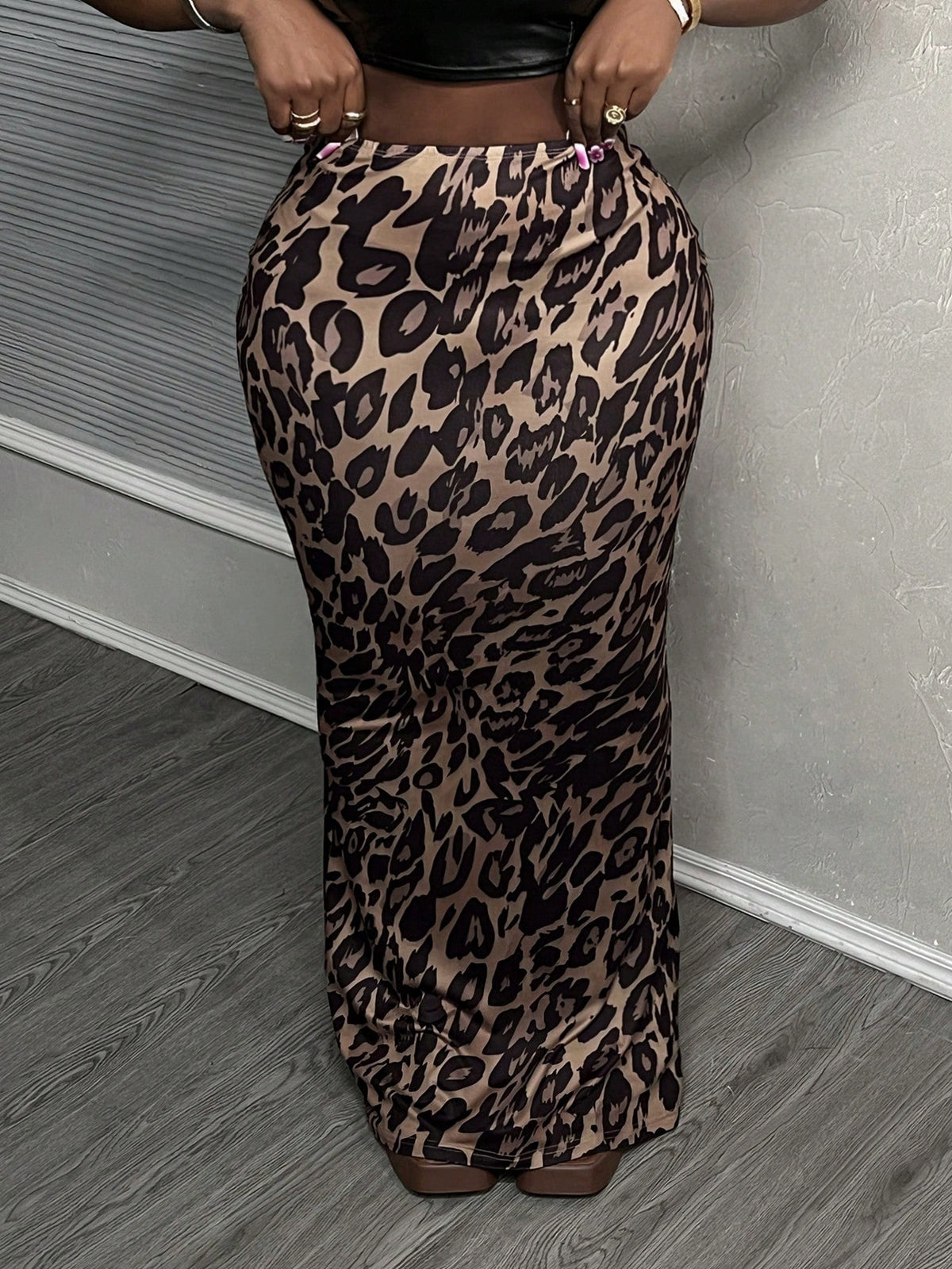 Slaydiva Elegant Beach Vacation Leopard Print Elastic Knit Women's Mermaid Skirt, Bodycon Style With Elastic Waistband