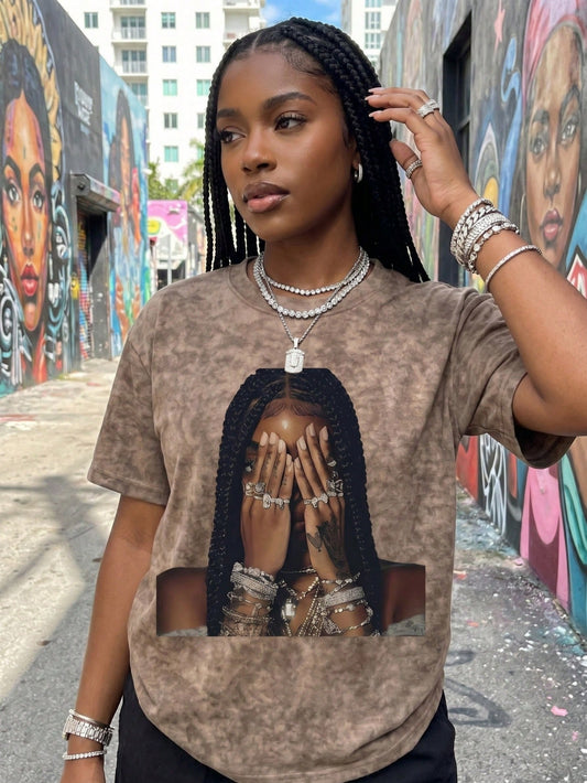 Slim Fit Short Sleeve T-Shirt, INS Style High-End Luxury Jewelry Pattern Print, Coffee Color Acid Wash Modern Summer Lightweight Top Casual, Vintage