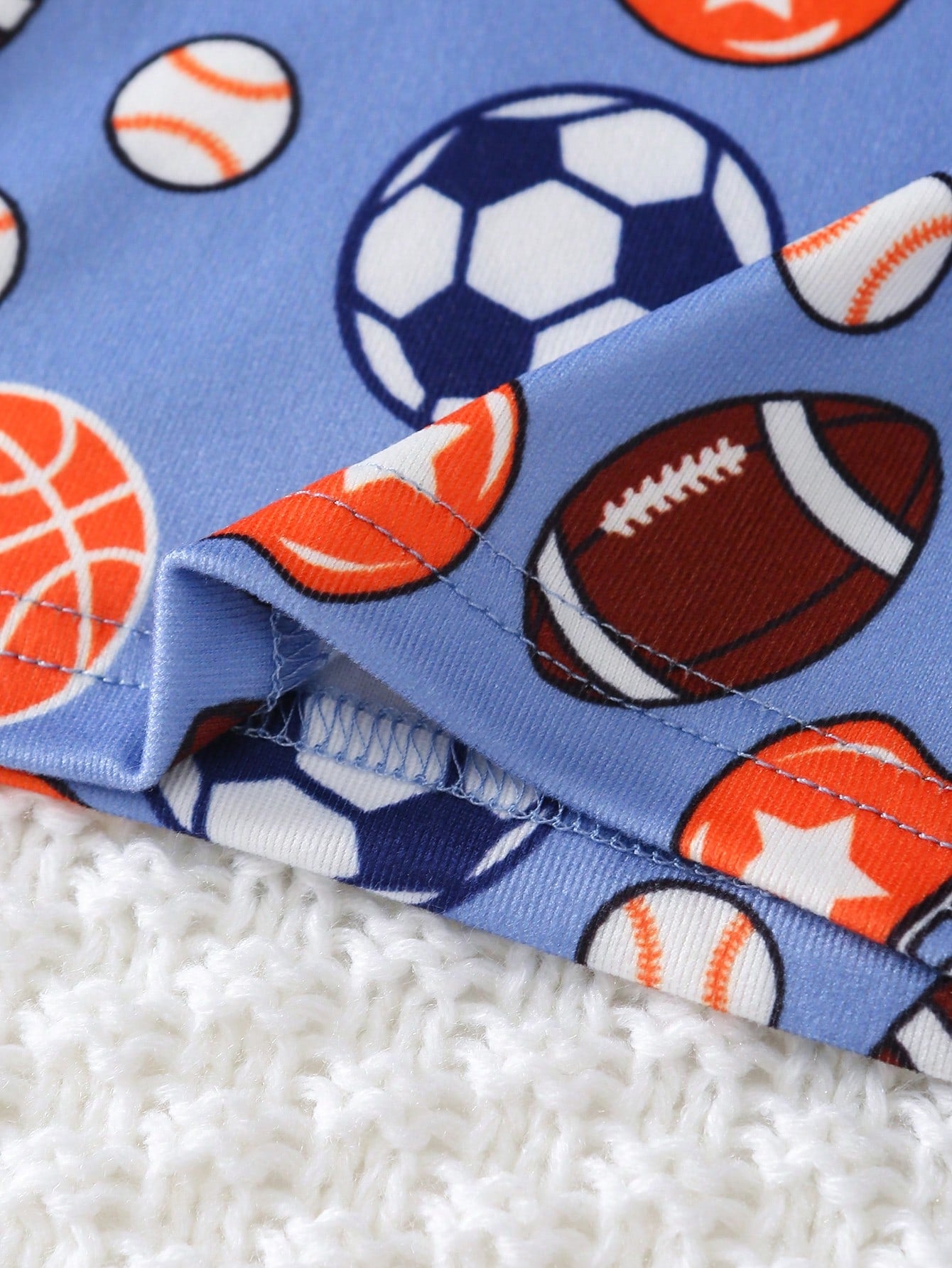 Snug Fit Pajamas 2-Piece Set For Baby Boys, Long Sleeve T-Shirt And Tight Pants With Fun Ball Pattern Design, Soft And Skin-Friendly Fabric, Comfortable Home Wear For Kids, Promoting Comfortable