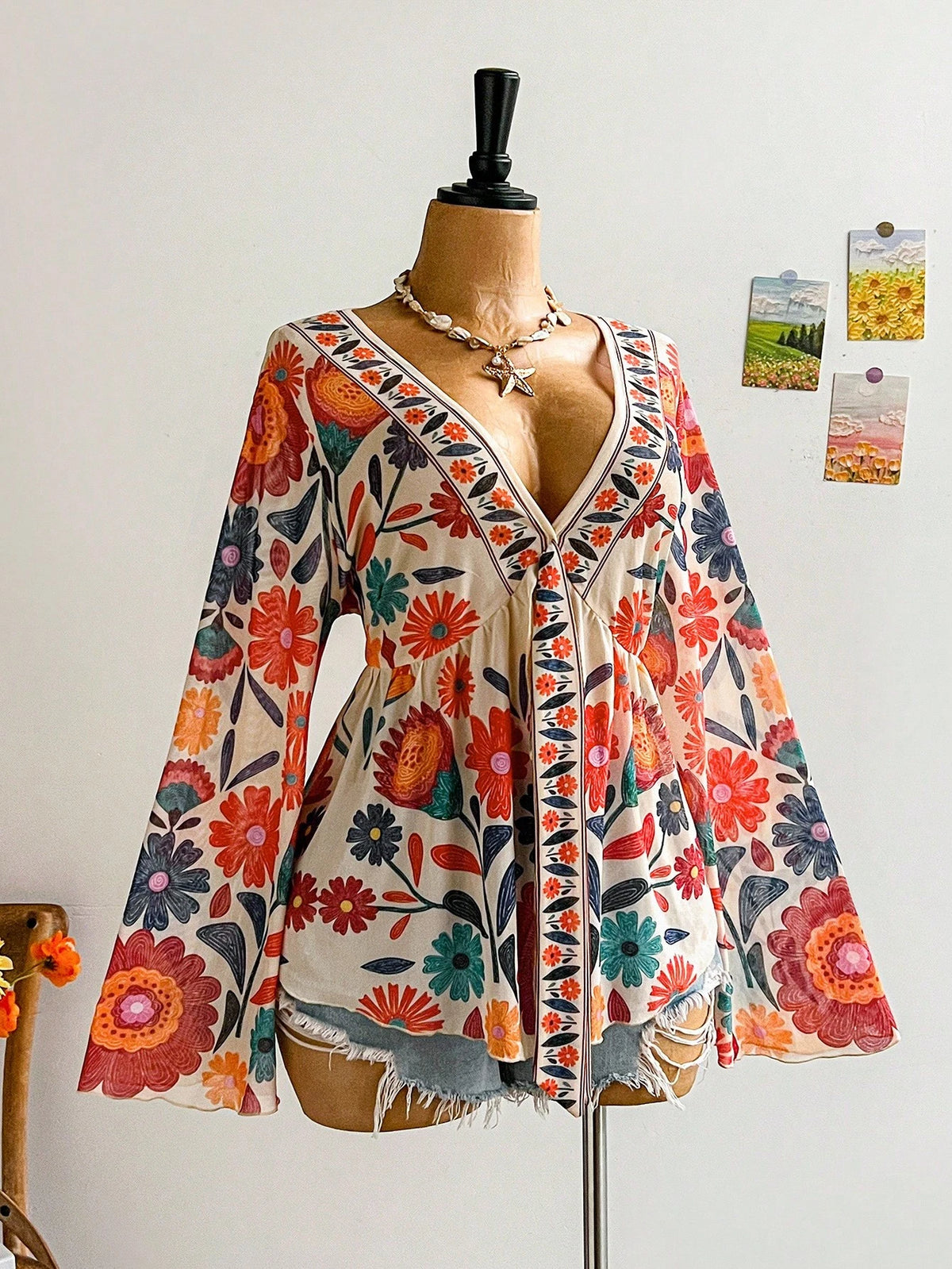 Soleia Plus Size Women's Sunflower Pattern Bell Sleeve Blouse, Suitable For Music Festival Fall
