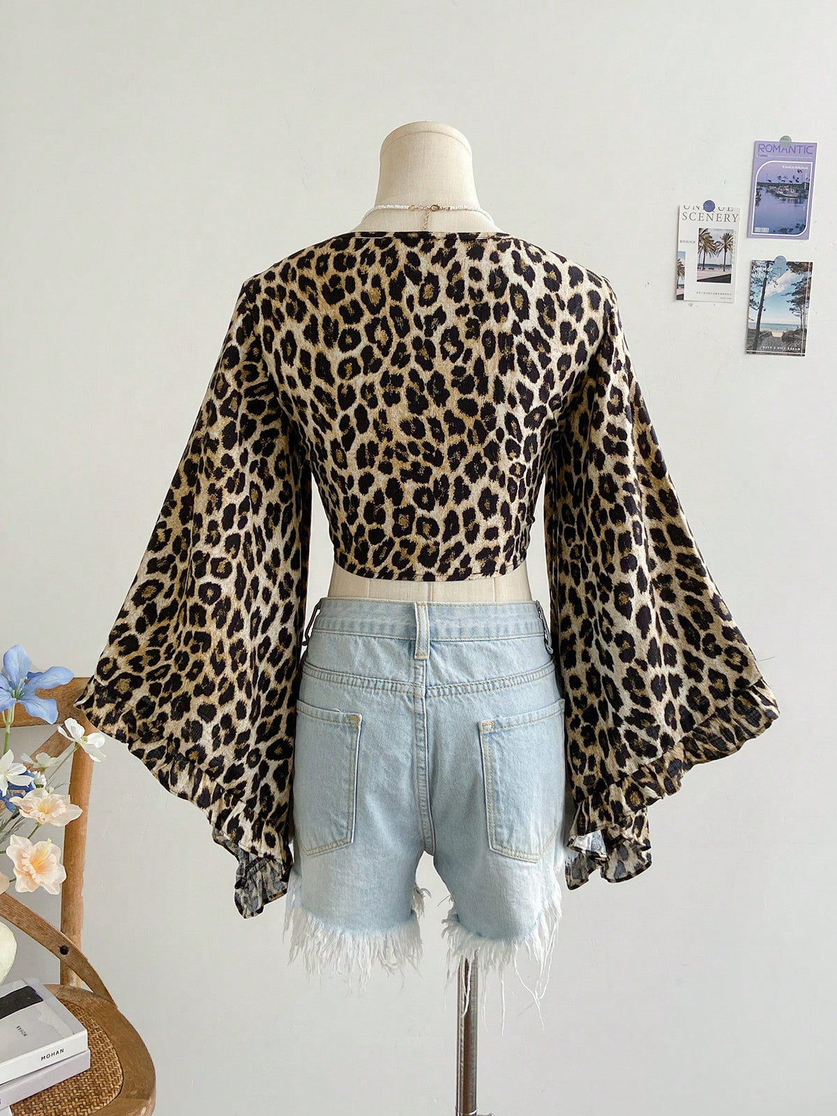 Soleia Women's Tie-Knot Bell Sleeve V-Neck Leopard Print Short Shirt