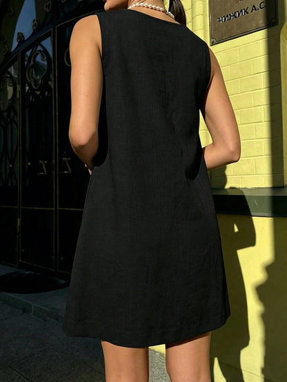 Spring/Summer Sleeveless V-Neck Cotton Linen A-Line Short Dress, Suitable For Vacations And Everyday Casual Wear. Black Beach