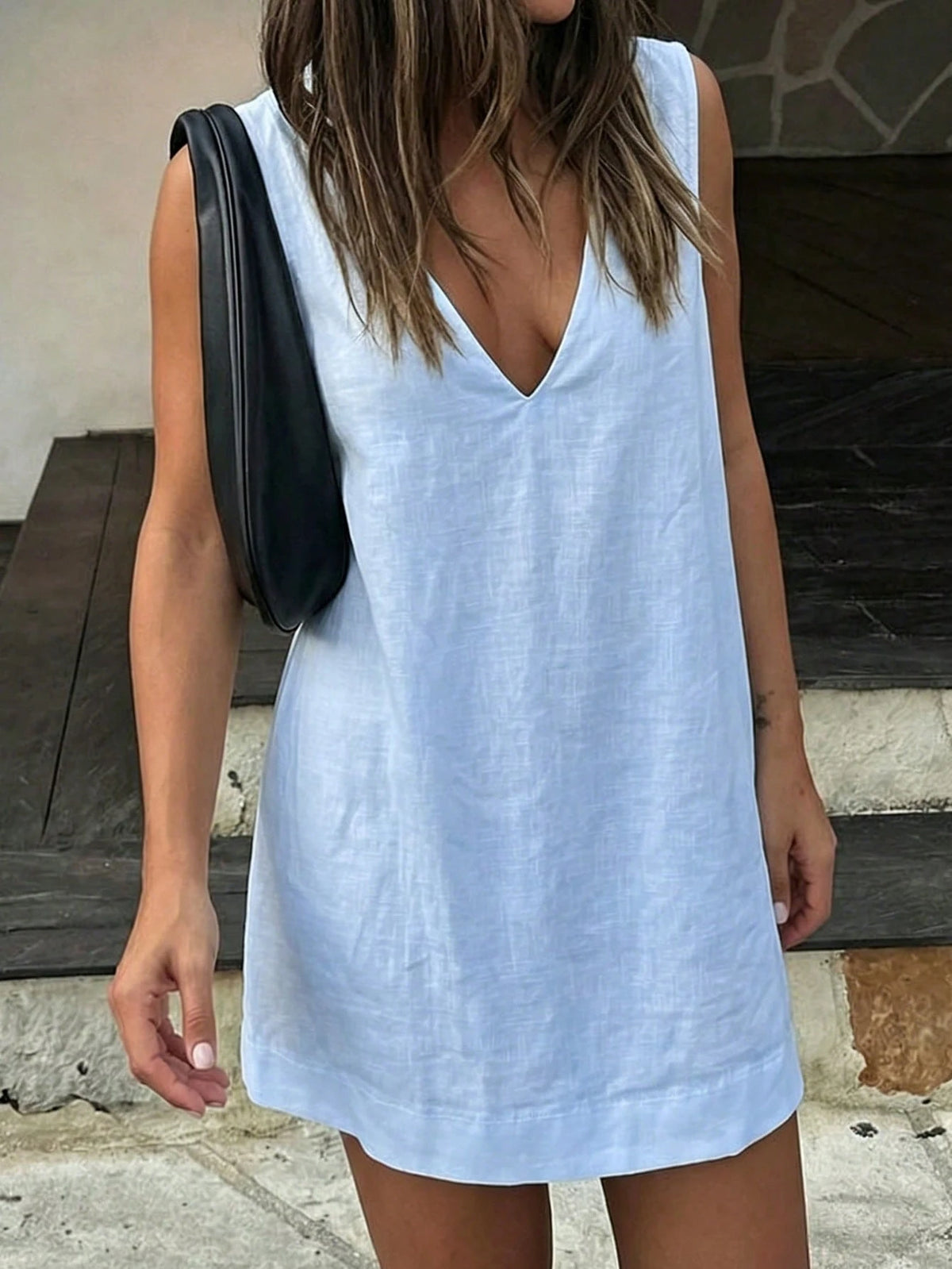 Spring/Summer Sleeveless V-Neck Cotton Linen A-Line Short Dress, Suitable For Vacations And Everyday Casual Wear. Black Beach