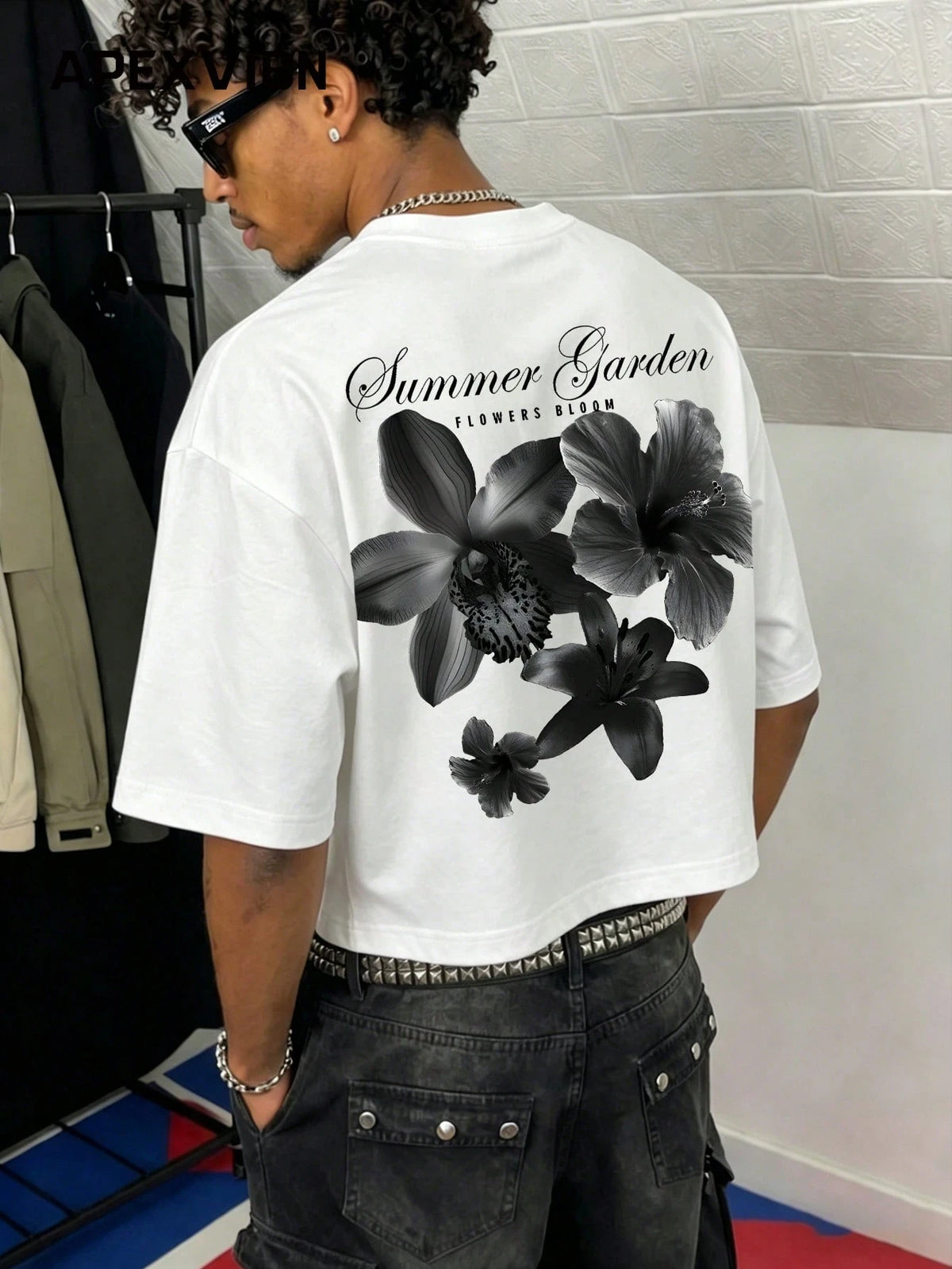 Summer Garden Oversized Short Sleeve Cropped Tee, Black Floral Print, Streetwear Casual Couple Round Neck T-Shirt