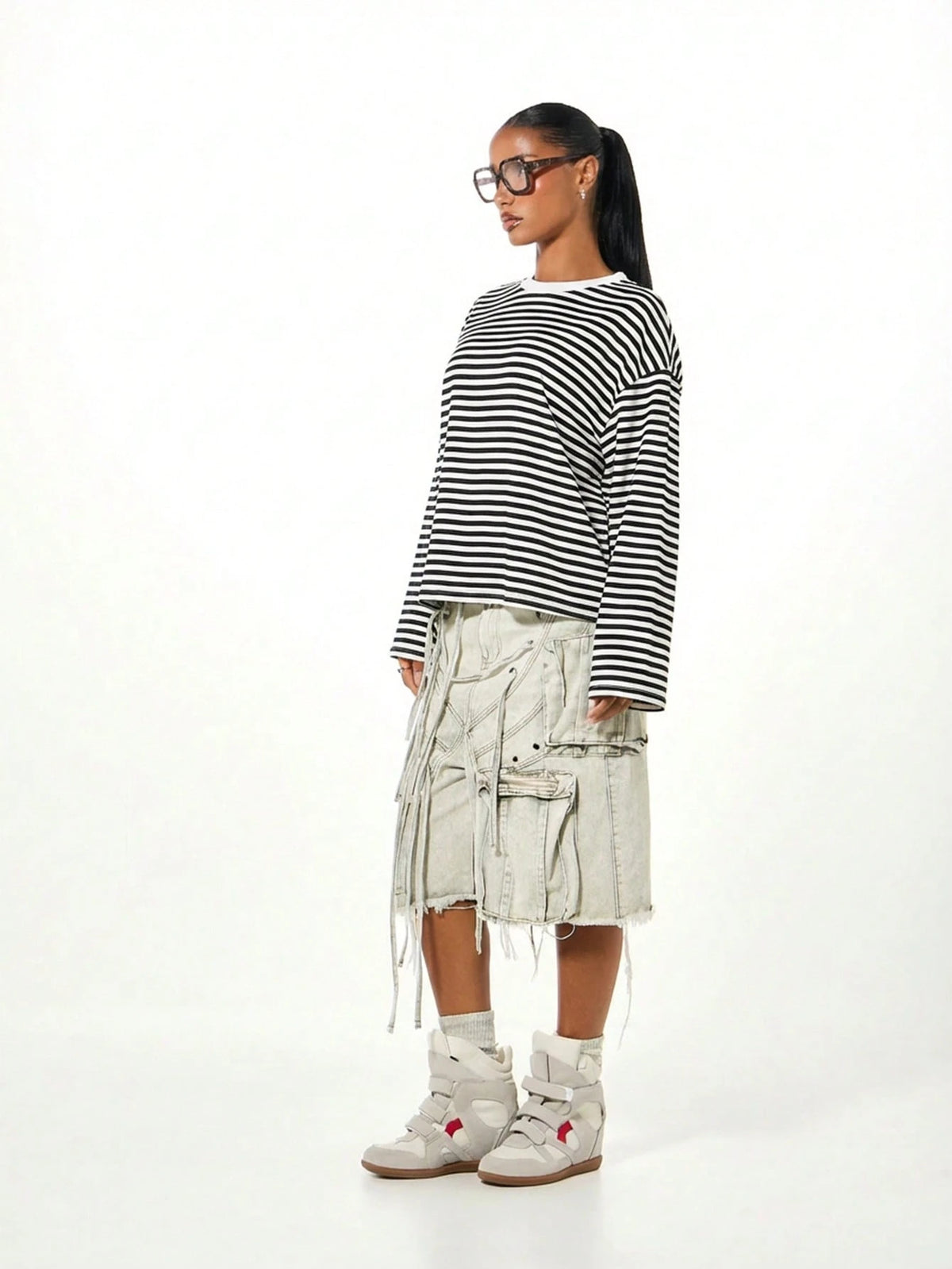 SUMWON WOMEN Long Sleeve Striped T-Shirt Casual Oversized Loose Fit Crew Neck Top Fall Winter Everyday Wardrobe Essential