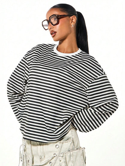 SUMWON WOMEN Long Sleeve Striped T-Shirt Casual Oversized Loose Fit Crew Neck Top Fall Winter Everyday Wardrobe Essential