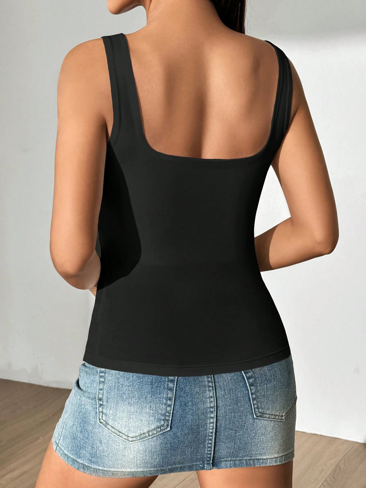 Sweetra New Shiny Fabric Elegant Commuter Everyday Wear Waist Cinched Slim Fit Women Tank Top, Autumn