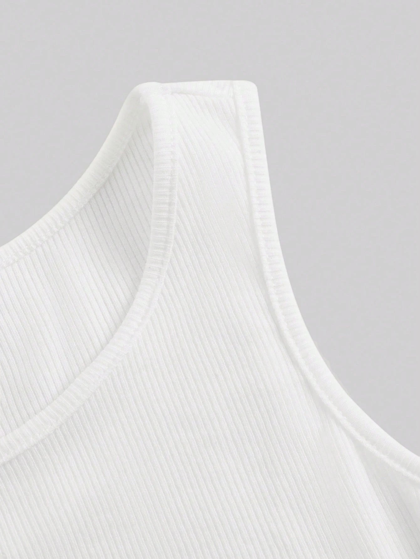 Sweetra Women's Plain Singlet, Minimalist, Casual, For Daily Wear Graphic Tees Women Tops Top Croppedcroptop Teenstop Whitewomen Crop Topcrop Top White