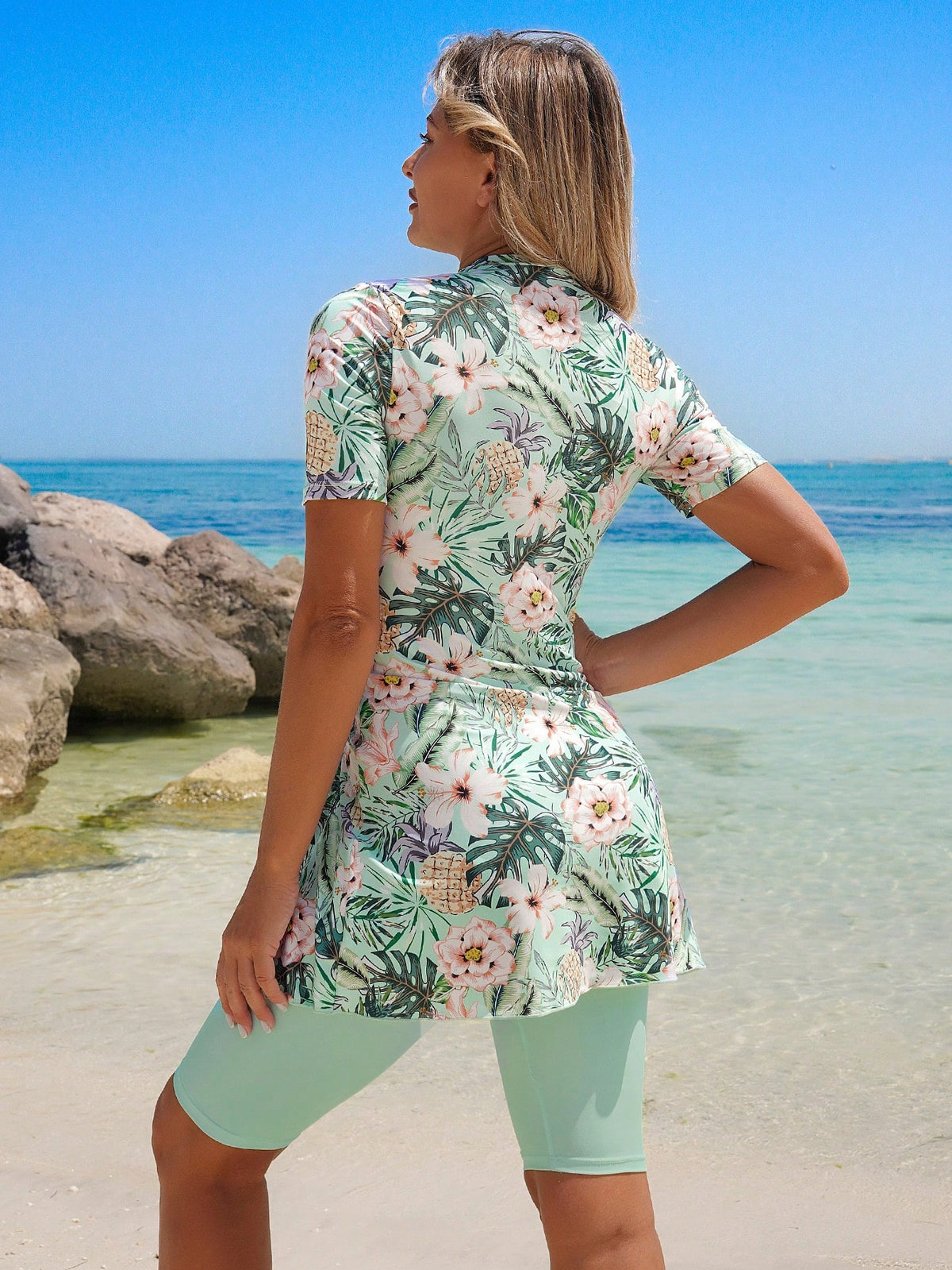 Swim Mulvari 2pcs Spring/Summer New Tropical Plant Floral Print Drawstring Swimsuit, Including Sleeveless Tank Top And Shorts, Women Beach Vacation Bikini Set