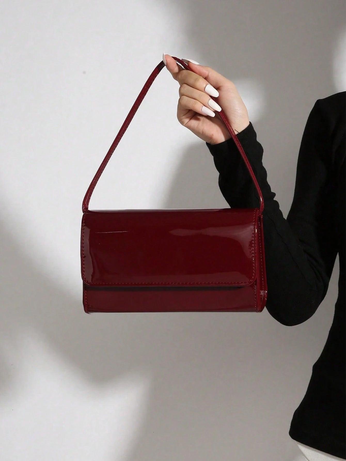 This Charming, Elegant, Sophisticated, And Understated Luxury Solid Color Mirror PU Leather Handbag Is Lightweight And Portable, Suitable For Teenagers, Women, College Students, New Professionals, And