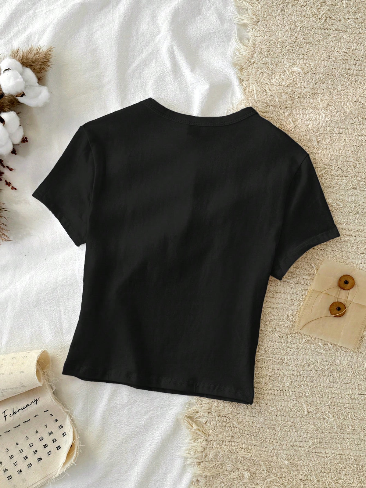 Tseoso 1pc Solid Black 95% Cotton Form Fitted T-Shirt