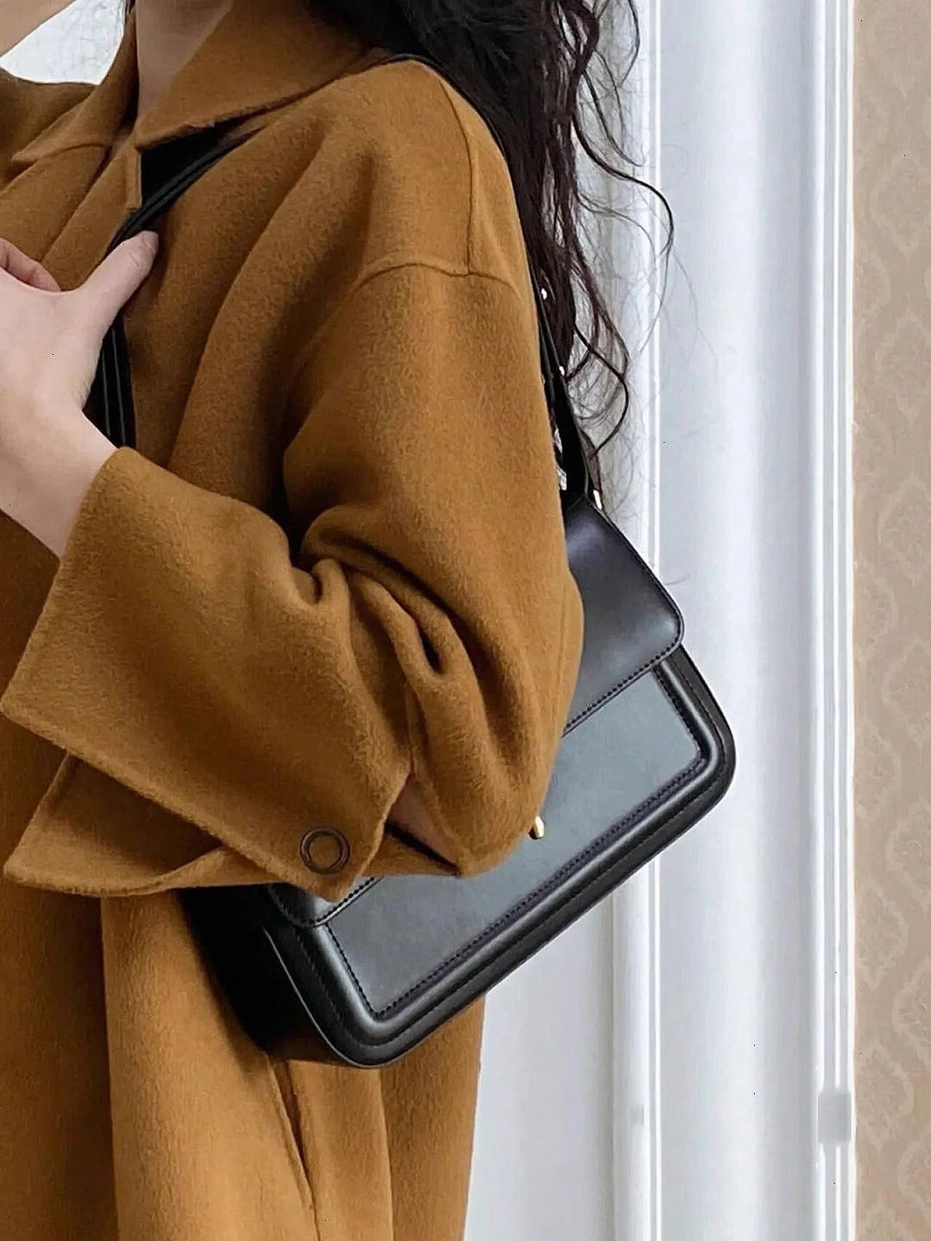 Vintage Luxury Women's Handbag, Autumn & Winter New Arrival, Versatile Square Shape, High-End Texture, Niche Shoulder & Crossbody Bag, Retro Inspired Vintage Bag For Women, Vintage