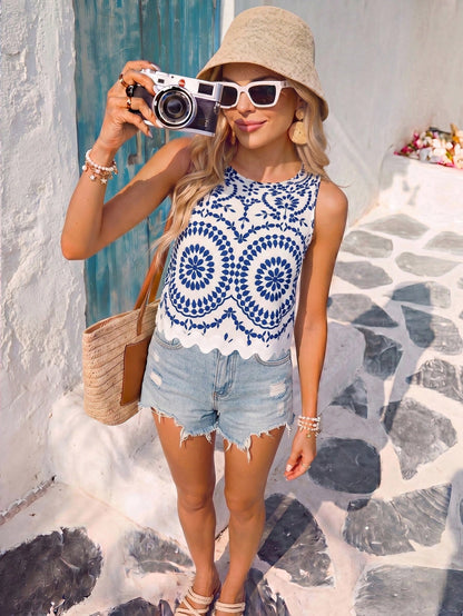 Vivid Eden Women's Blue Floral Print Sleeveless Scalloped Open Back Button Crop Vest Top For Vacation, Casual Beach Outfits For Woman,Vacation Outfits Woman