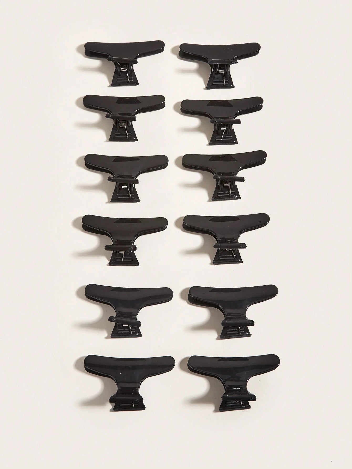 WANMEI 12pcs Black Butterfly Hair Clips, Styling Partition Clips, Professional Salon Hair Clips, Suitable For Haircut, Styling, Partition, Dyeing, Etc. Butterfly Hair Clips, Hair Accessories, Hair Too