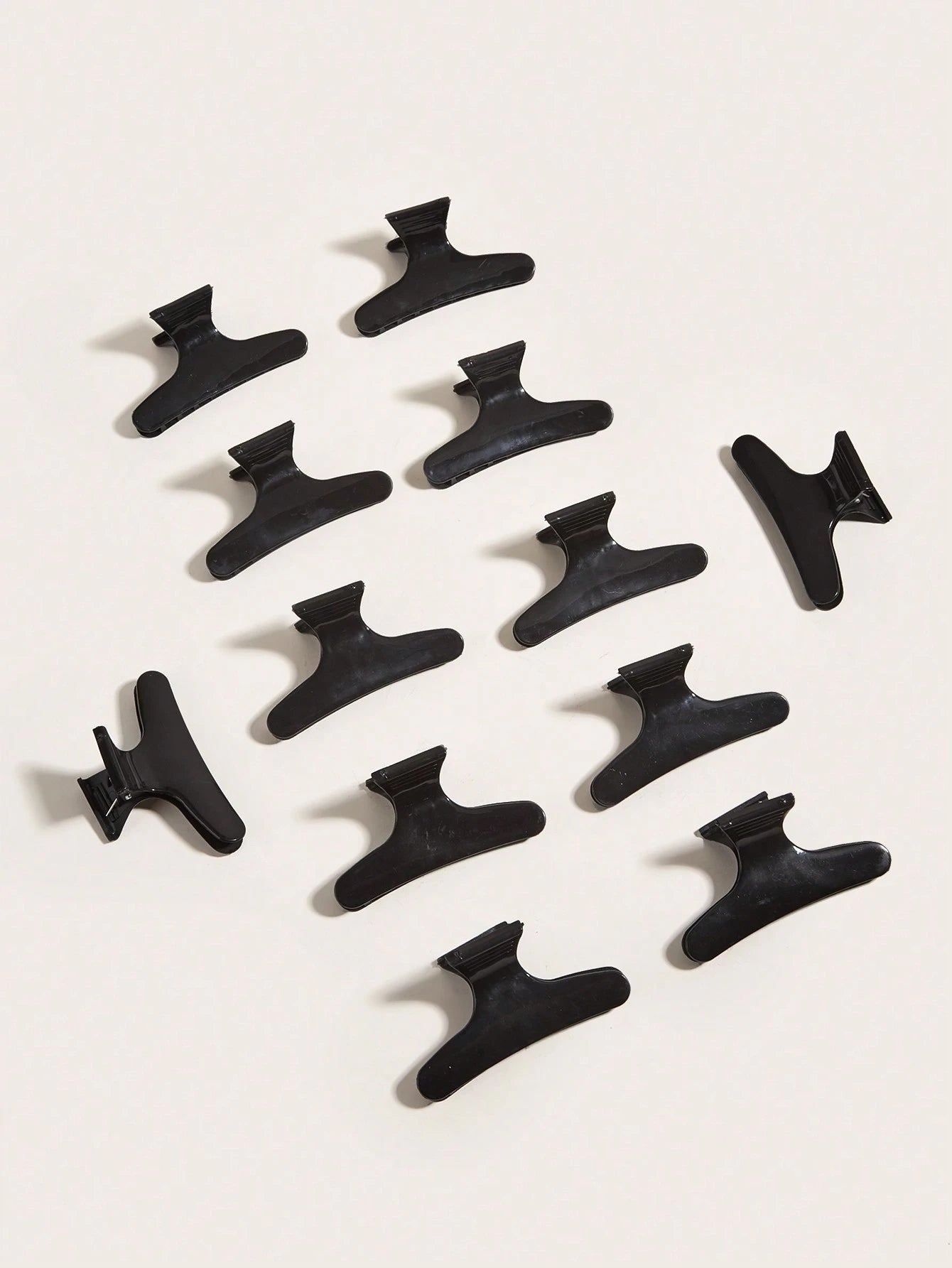 WANMEI 12pcs Black Butterfly Hair Clips, Styling Partition Clips, Professional Salon Hair Clips, Suitable For Haircut, Styling, Partition, Dyeing, Etc. Butterfly Hair Clips, Hair Accessories, Hair Too