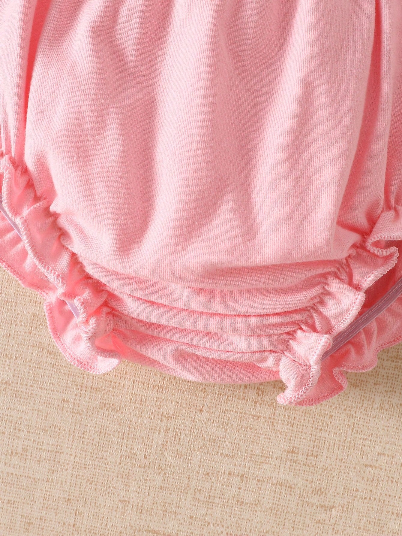White Triangle Comfortable Lace Shorts For Newborn Girls, High Elastic Waist Design, Simple Front, Multi-Layer White Lace Back, Suitable For Dresses, Princess Skirts Or Various Tops, 0-9 Months
