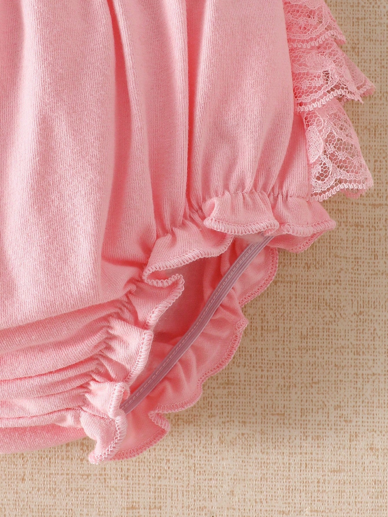White Triangle Comfortable Lace Shorts For Newborn Girls, High Elastic Waist Design, Simple Front, Multi-Layer White Lace Back, Suitable For Dresses, Princess Skirts Or Various Tops, 0-9 Months
