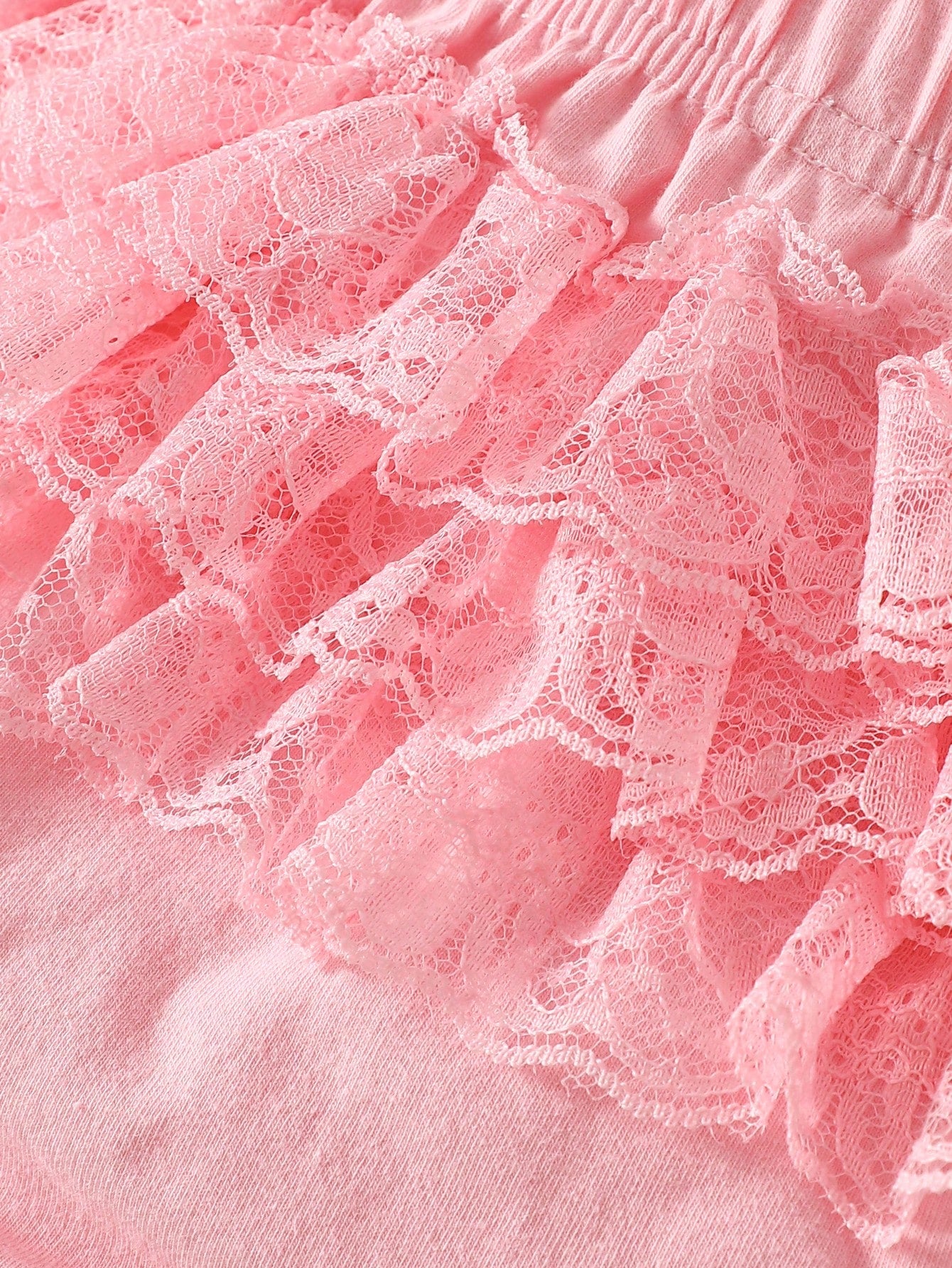 White Triangle Comfortable Lace Shorts For Newborn Girls, High Elastic Waist Design, Simple Front, Multi-Layer White Lace Back, Suitable For Dresses, Princess Skirts Or Various Tops, 0-9 Months