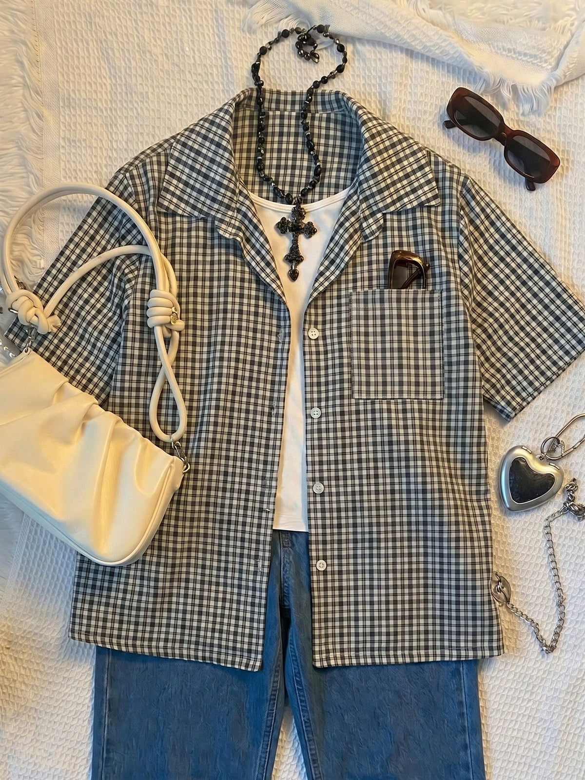Women Plus-Size Retro Plaid Short-Sleeved Shirt With Polo Collar,Loose Casual Black And White 90s Style,Autumn School Back-To-School Comfortable Top