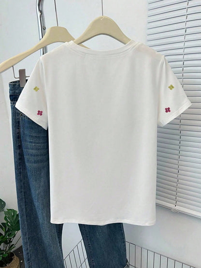 Women's Casual Floral Embroidered Round Neck T-Shirt