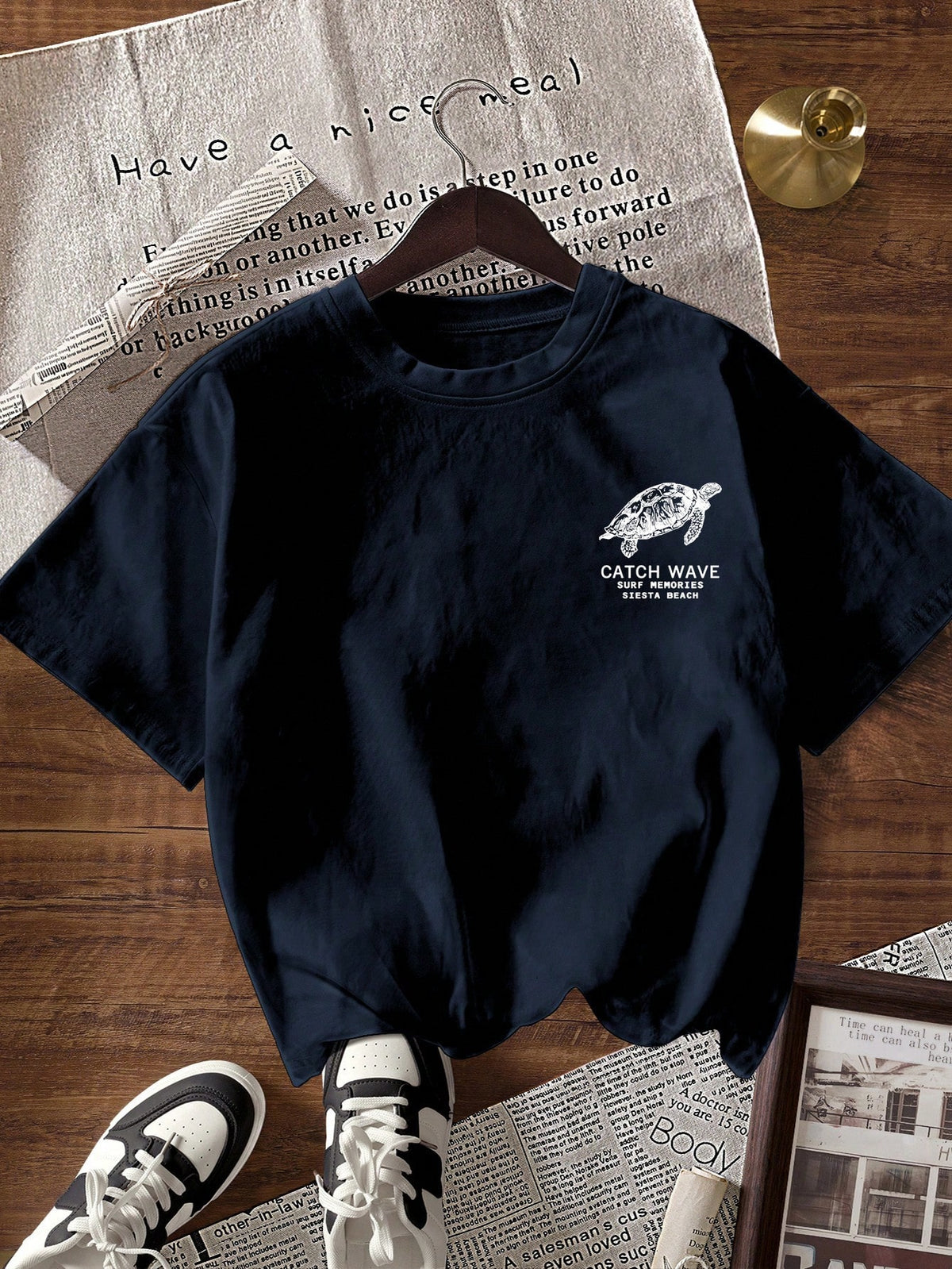 Women's Letter & Turtle Print Round Neck Short Sleeve Casual T-Shirt