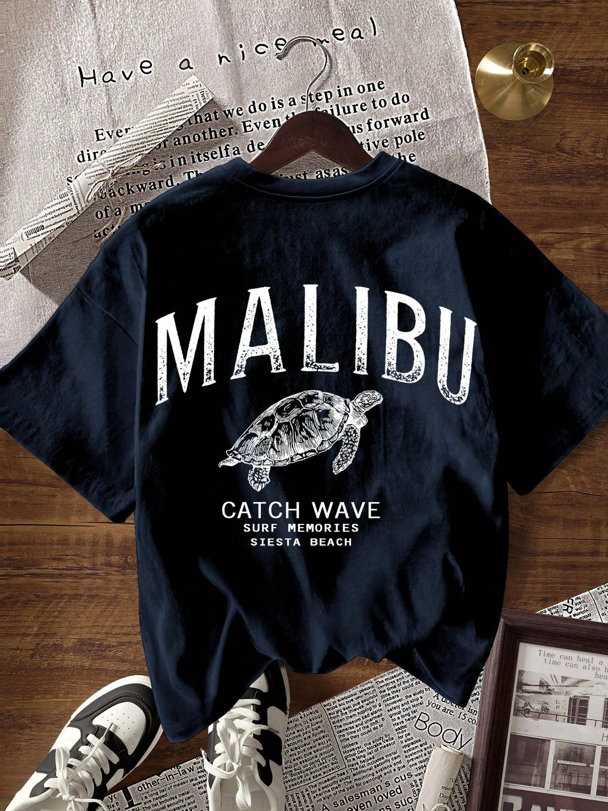 Women's Letter & Turtle Print Round Neck Short Sleeve Casual T-Shirt
