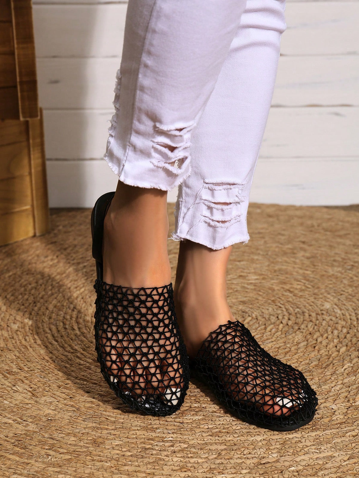 Women's New European & American Style Backstrap Fishnet Flat Sandals, Hollow Out Comfy Beach Slip On Slides