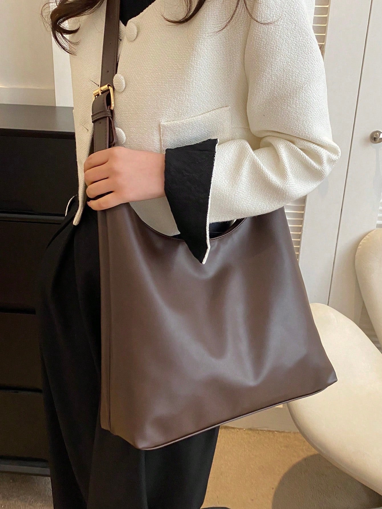 Women's New Large Tote Bag, Fashionable Design Shoulder Bag, Soft PU Material, Textured Style (Color Difference Due To Photo Angle)