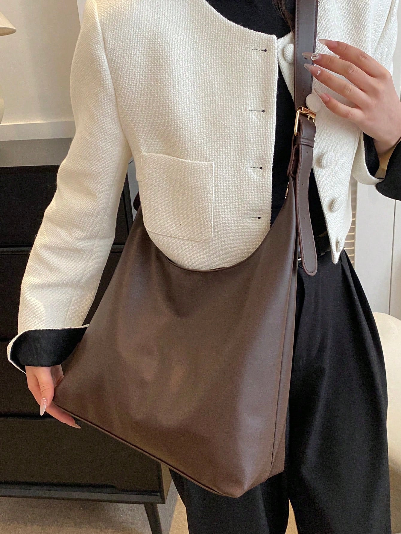 Women's New Large Tote Bag, Fashionable Design Shoulder Bag, Soft PU Material, Textured Style (Color Difference Due To Photo Angle)