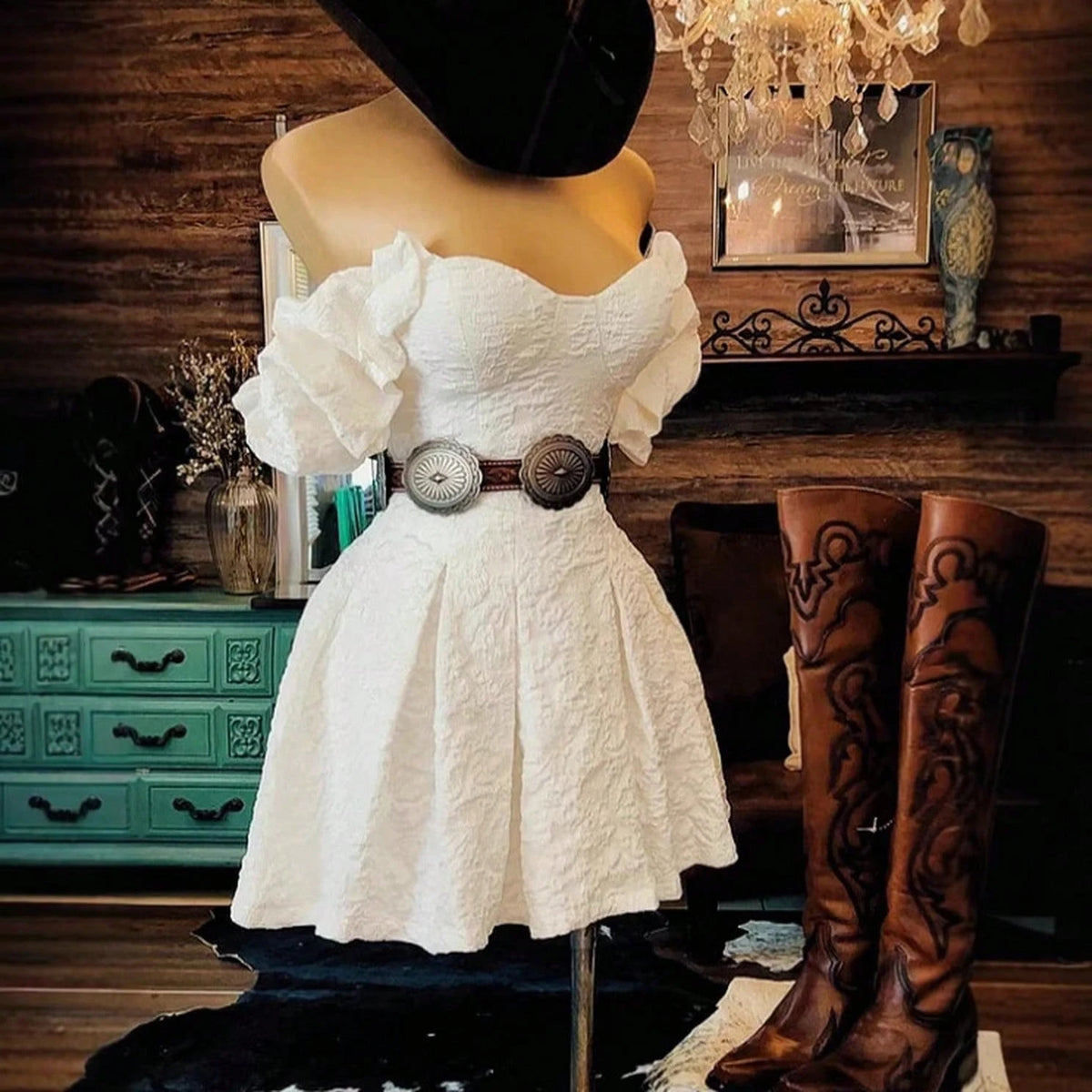 Women's Sweetheart Puff-Sleeve Mini- Textured Fabric, Corset Bodice & Wide Concho Belt, Great For Country.