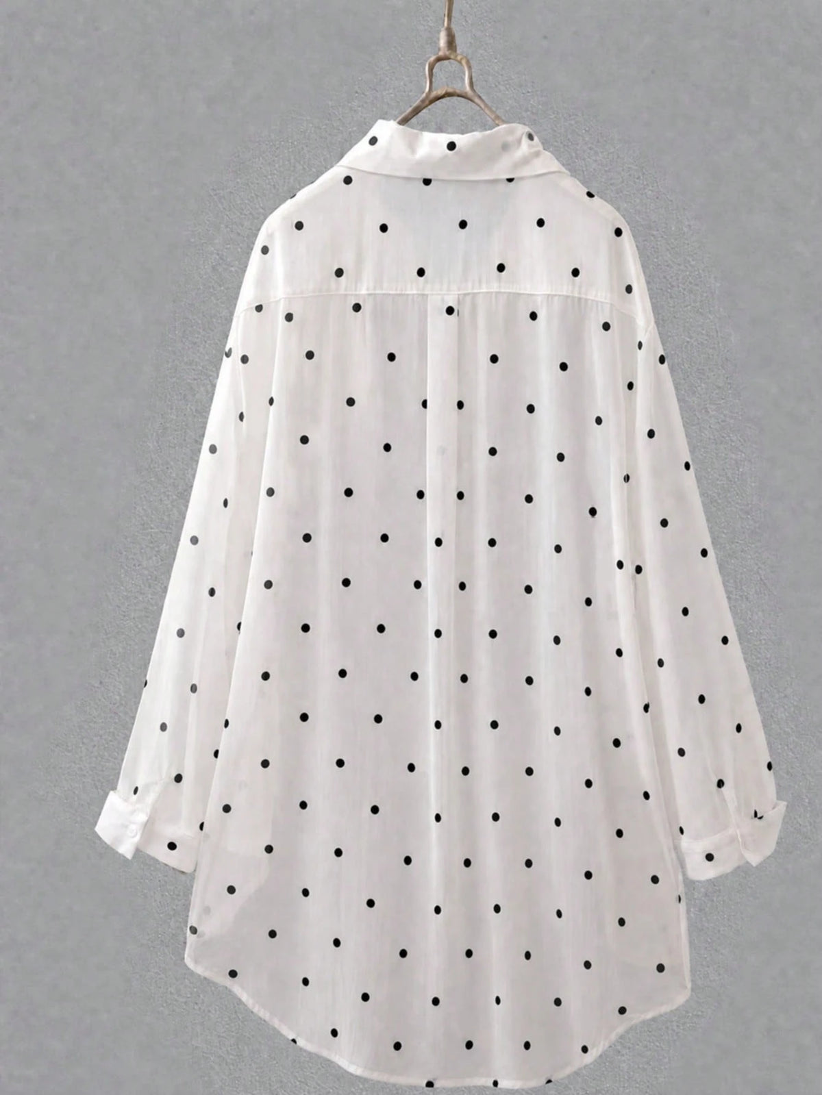 Women's White Polka Dot Long Shirt, Collared, Long Sleeve, Front Button Pocket, Regular Hem, Rolled Sleeve, Flowy Breathable Lightweight Shirt, Summer Beach Vacation Sun Protection Outerwear Spring