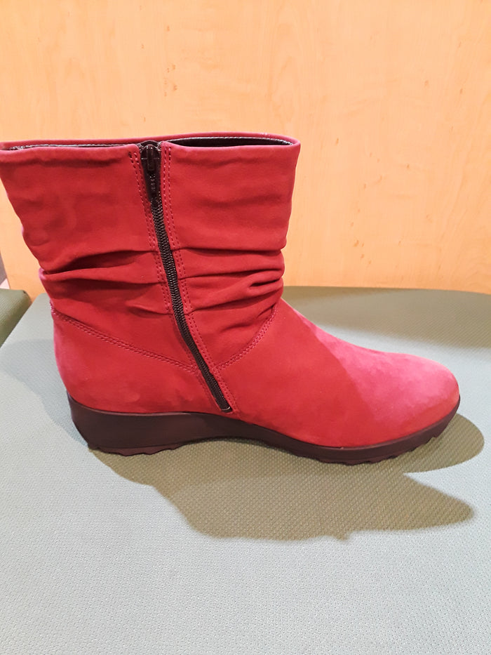 Women's Sample #1333