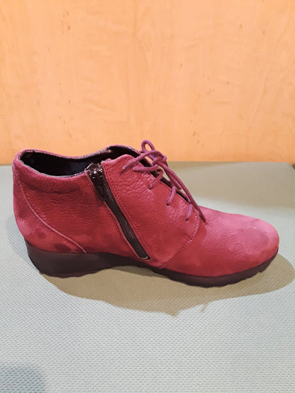 Women's Sample #1410