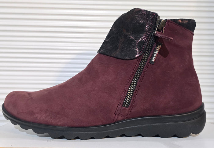 Womens Sample #243