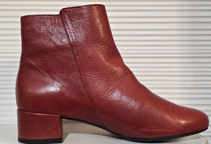 Womens Sample #87