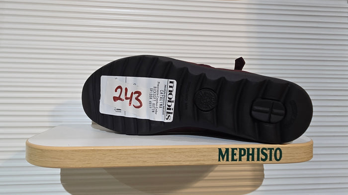Women’s Sample Boot #243